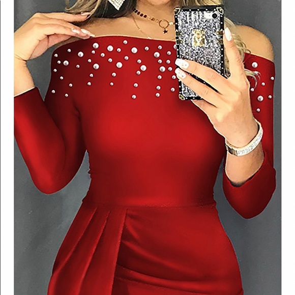 ELEGANT RED MID SLIT MID CALF PEARL EMBELLISHED - Picture 2 of 8